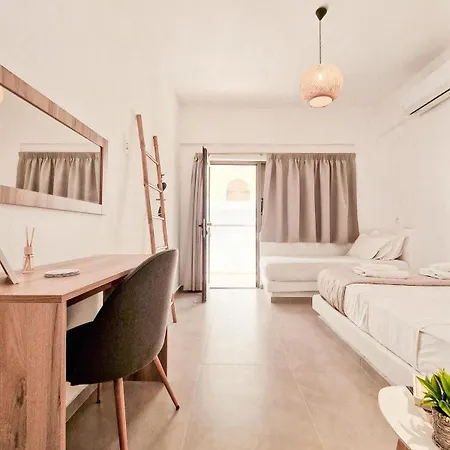 The Sea & Garden 3 Apartment *